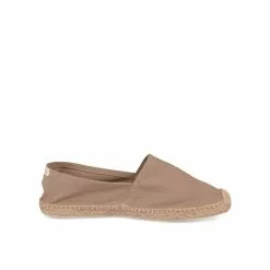 magasin de chaussures -magasin de chaussures espadrilles beige ushuaia 1